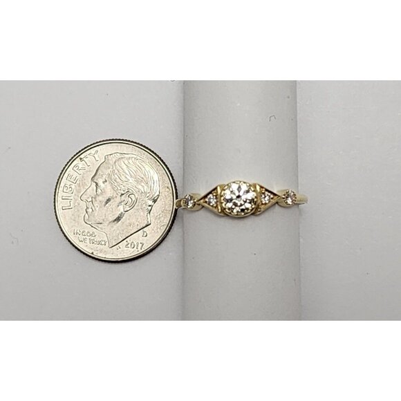 Beautiful 14K Karat Solid Yellow Gold Designer Round Diamond Ring - Size 4.25 - Picture 16 of 16